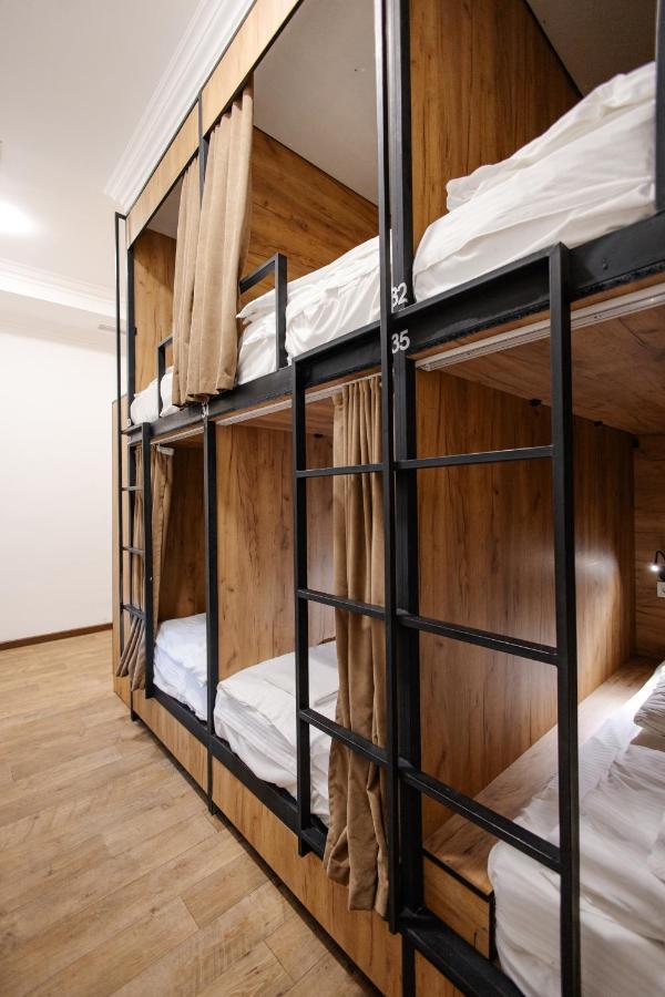 281 Hostel Бишкек Экстерьер фото