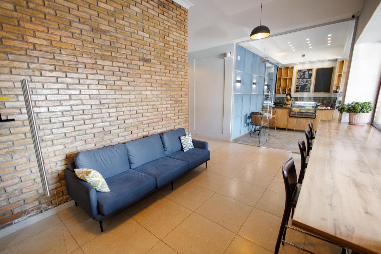 281 Hostel Бишкек Экстерьер фото