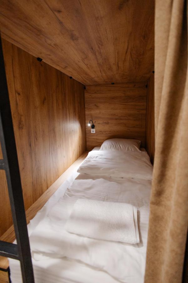281 Hostel Бишкек Экстерьер фото
